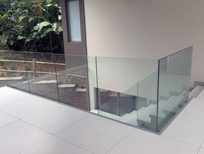 glass balustrade staircase